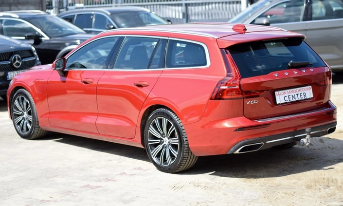 Volvo V60 cena 127920 przebieg: 159000, rok produkcji 2020 z Radzionków małe 781